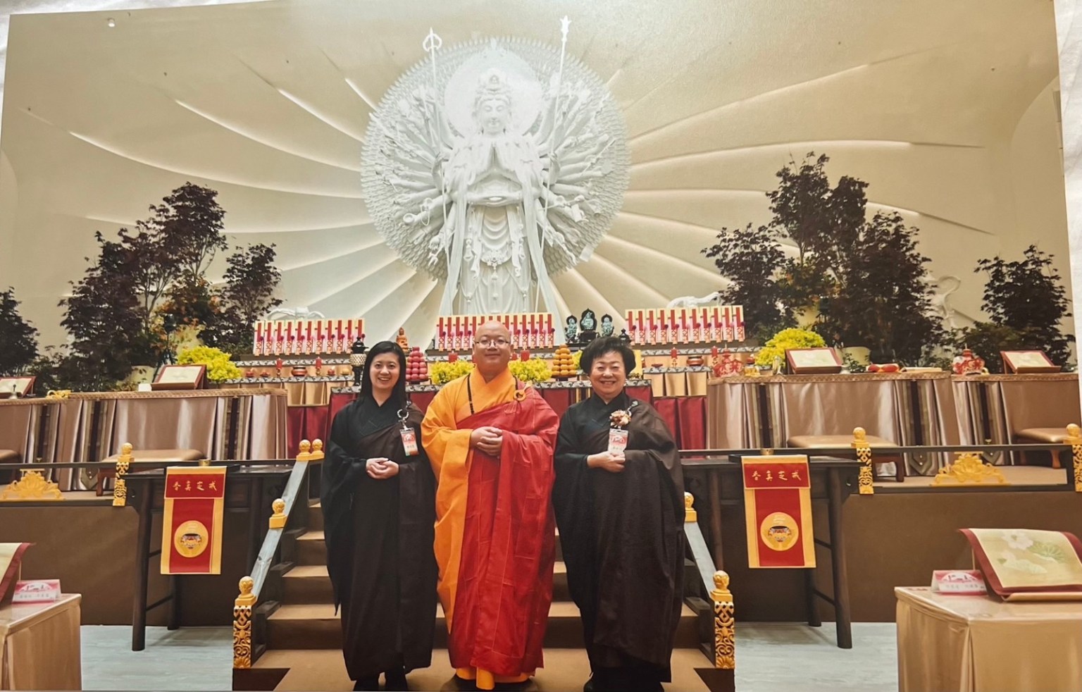 2023年佛光祖庭宜興大覺寺,首次舉辦萬緣水陸法會,在內壇參加法會的合影
