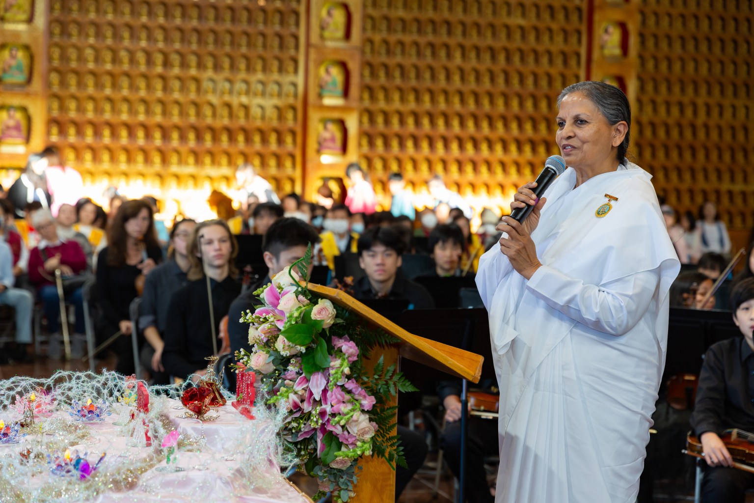 印度教Brahma Kumaris洛杉磯區總指導 Sister Gita Patel表達以純淨、平靜的力量淨化人類，為世界帶來和平、和諧，讓全世界的人團結在一起