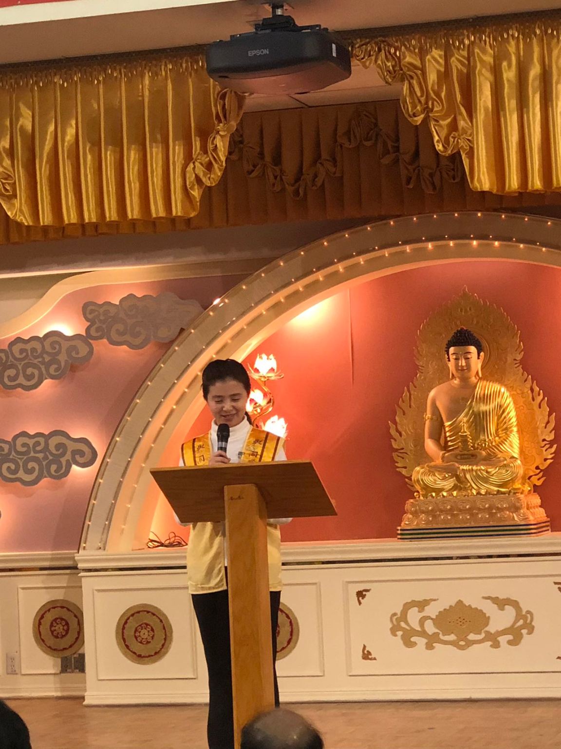 核桃分會 張麗娟師姐 參加法寶節讀書分享