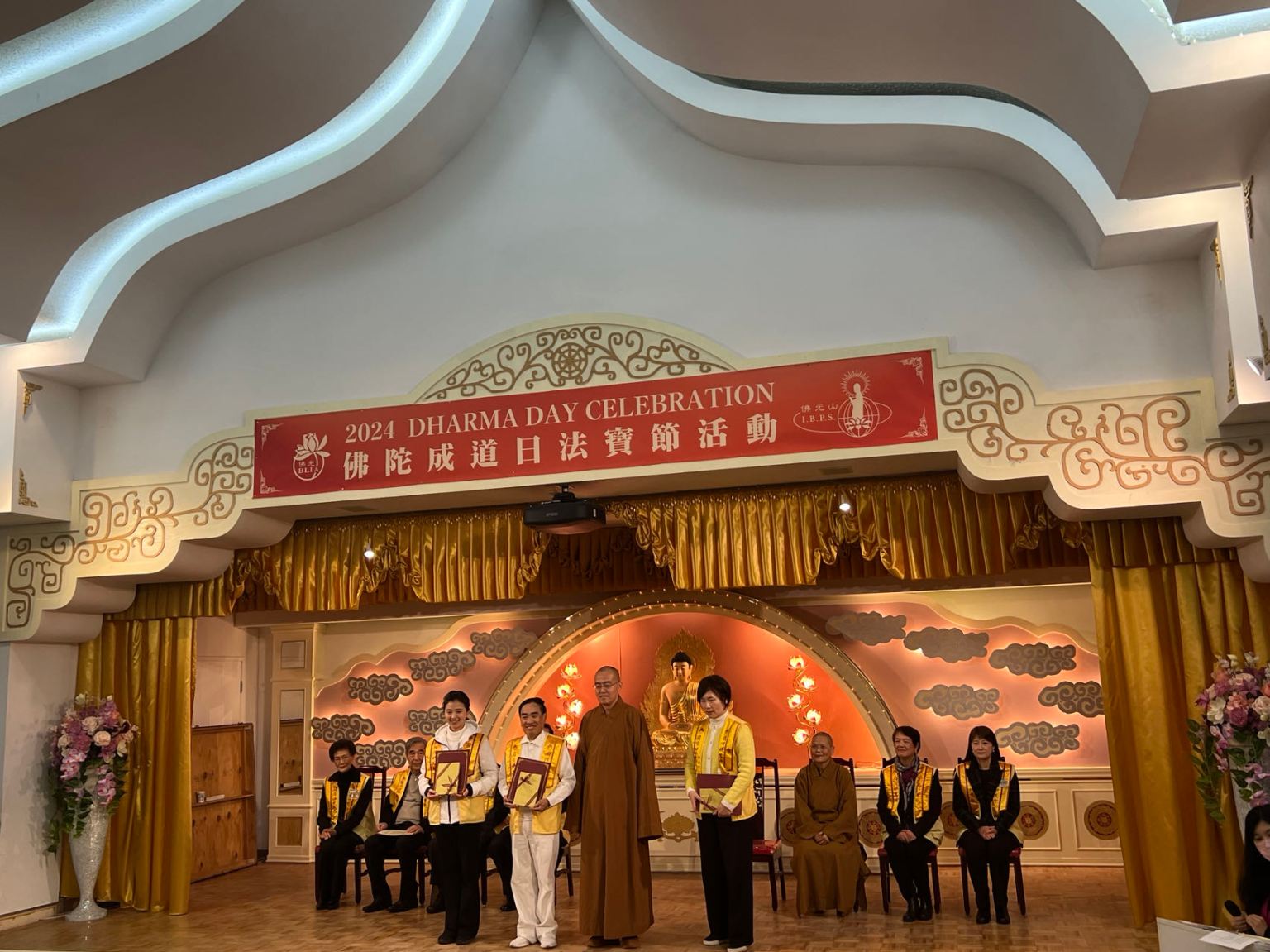 核桃分會張麗娟師姐獲得讀書讀經分享第一名佛光獎