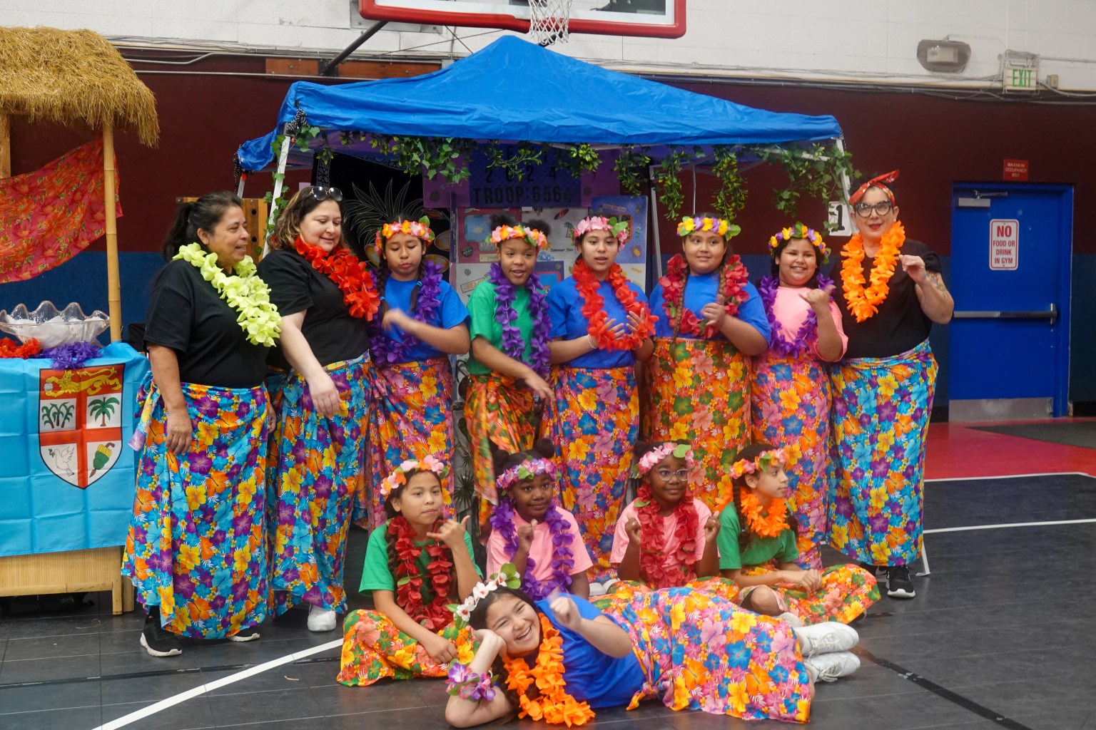 代表斐濟國家的女童軍