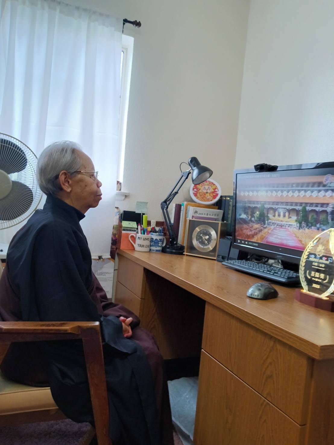 會員李素珍表示讓我們透過法會，盡一份心意，將慈悲心迴向法界一切衆生，心是包含虛空，傳達菩薩四攝法:佈施、愛語、利行、同事。也傳達三好、四給、四無量心