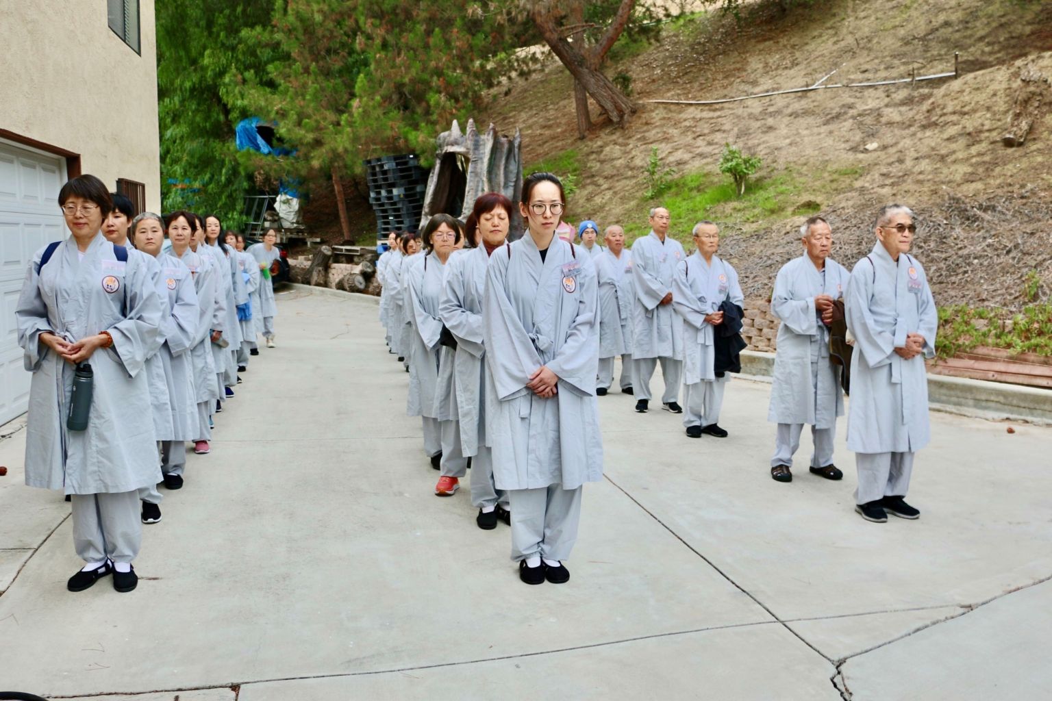 排班準備出發到禪堂。(郭昭華拍攝)