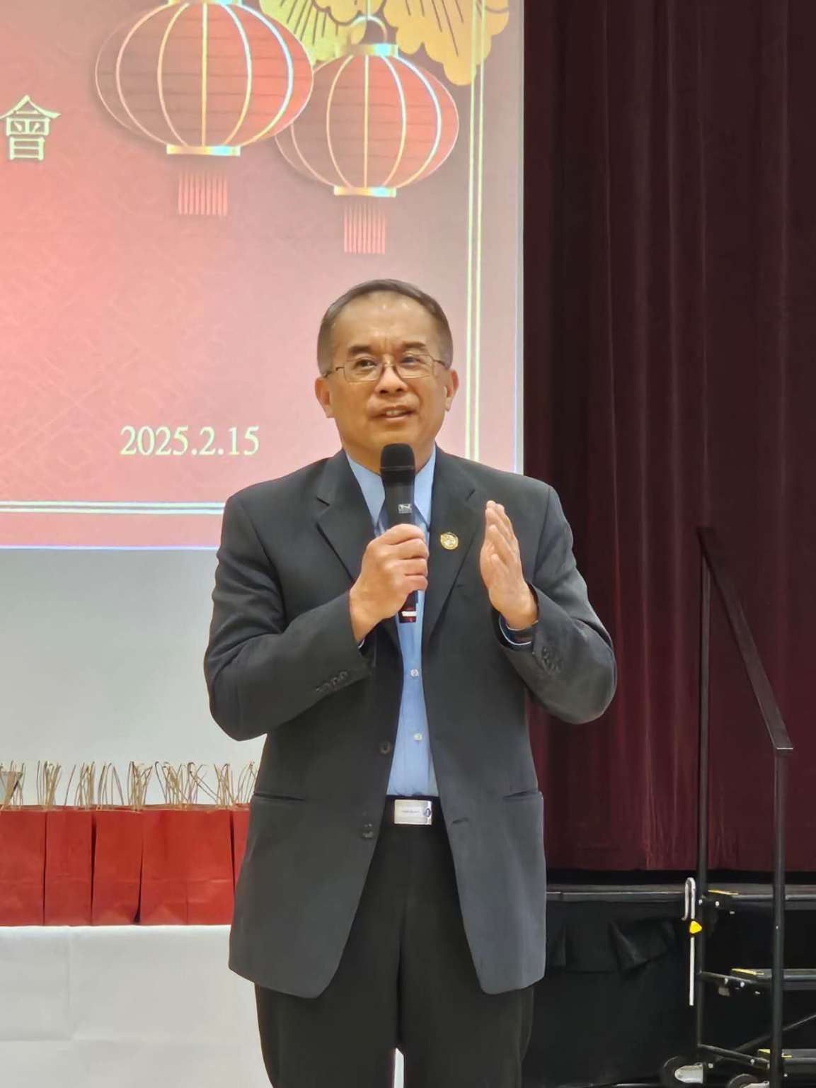 核桃市議員伍立倫代表核桃市市政府歡迎佛光人