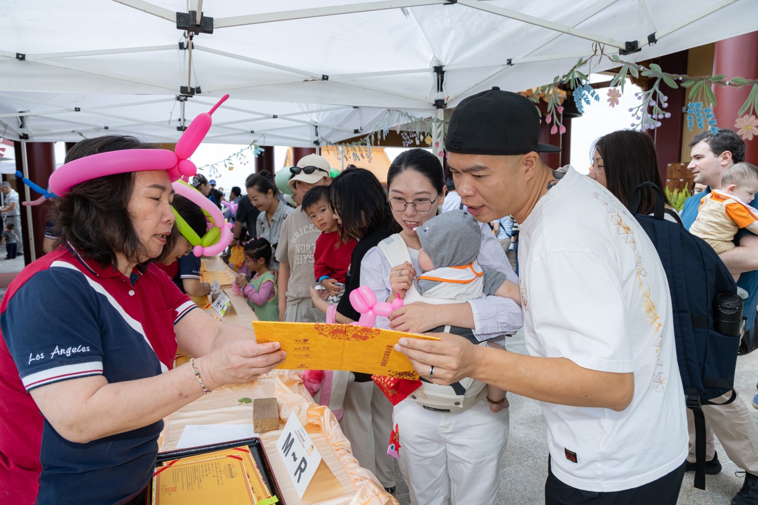 常住頒發「佛光寶寶皈依證書」，作為寶寶人生中第一份法寶。