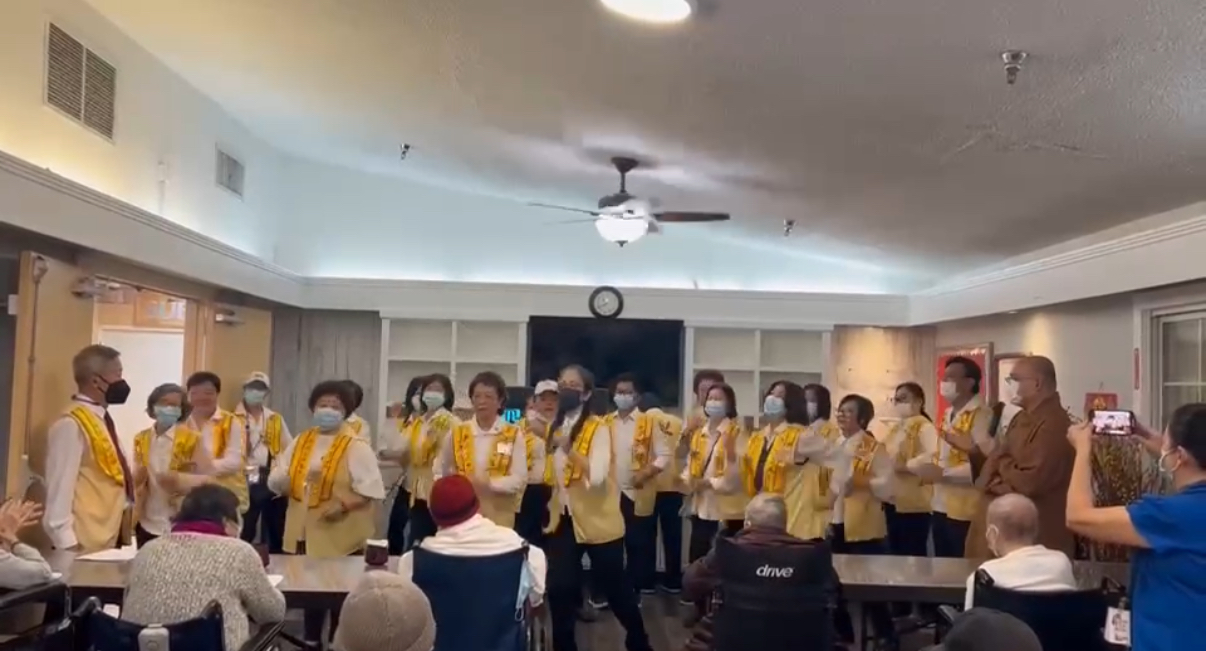 表演排舞「有佛法就有辦法」