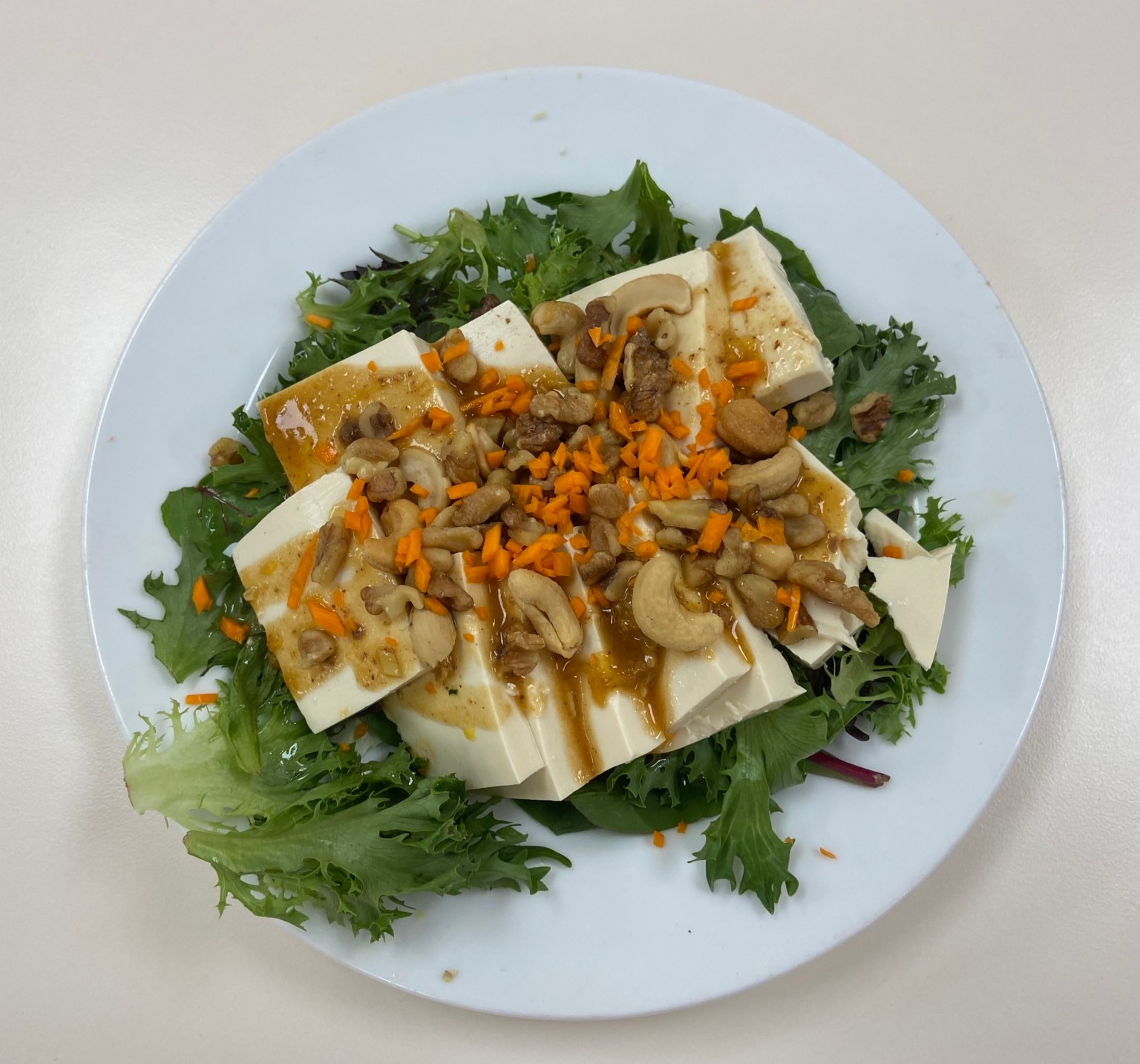 堅果豆腐沙拉