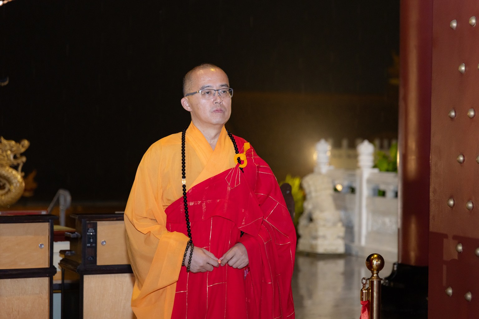 西來寺住持慧東法師主法。