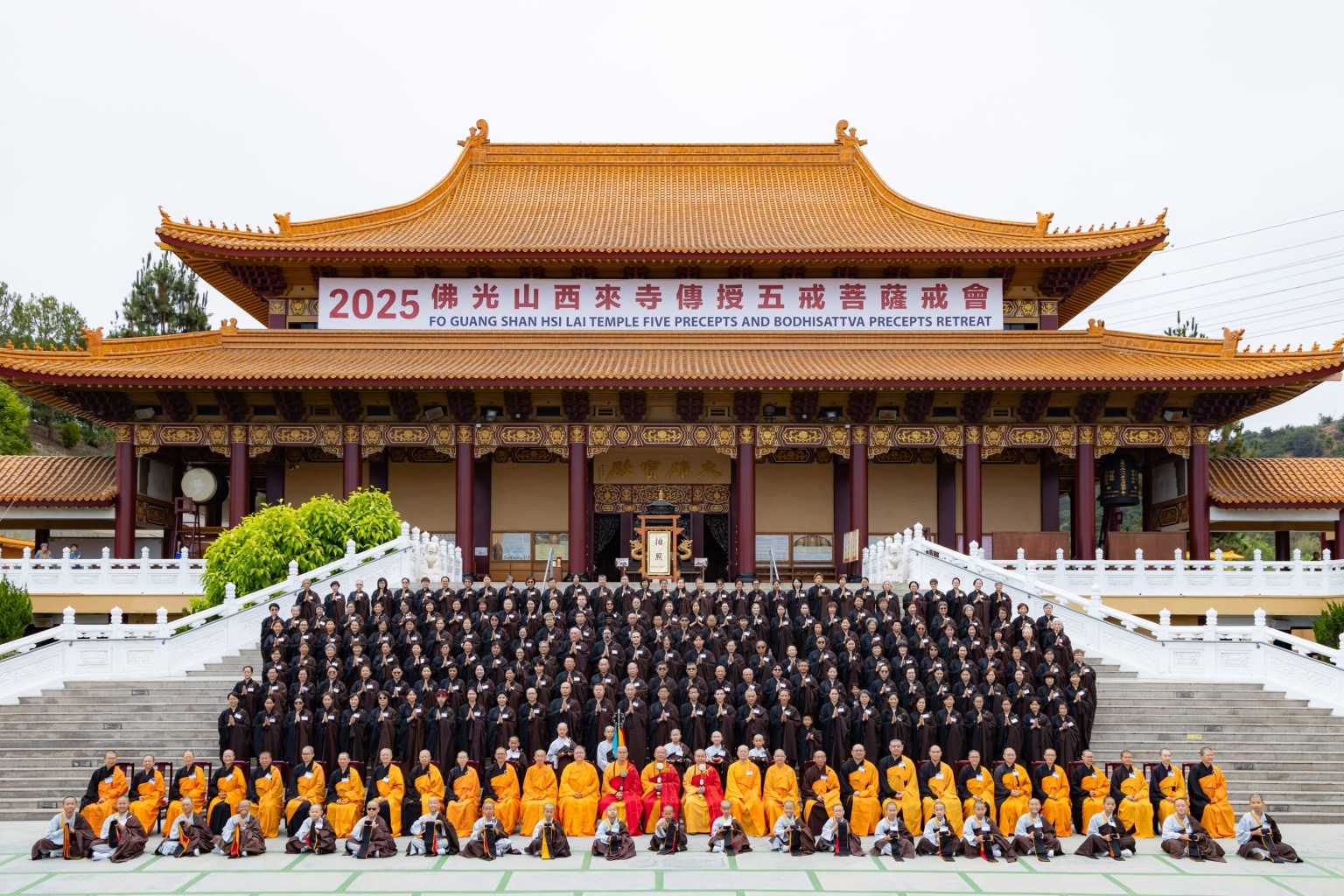 Group photo of Five Precepts and Bodhisattva Precepts participants, including youth in short-term monastic retreat.