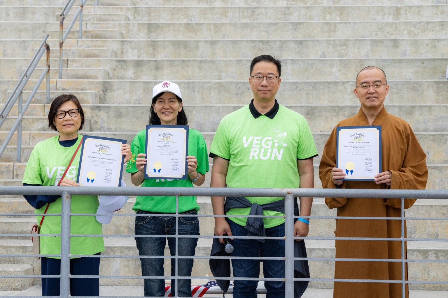 San Gabriel City Councilmember Cheng-Yuan Wu presents certificates of recognition to Hsi Lai Temple, BLIA Los Angeles Chapter, and University of the West for their contributions.