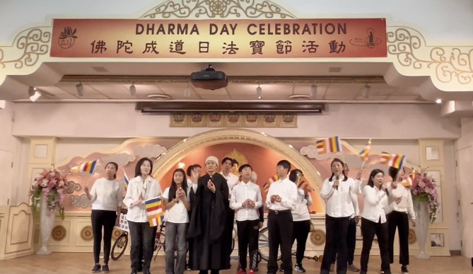 分會團體短劇《腳踏車上的弘法》，表演時的照片