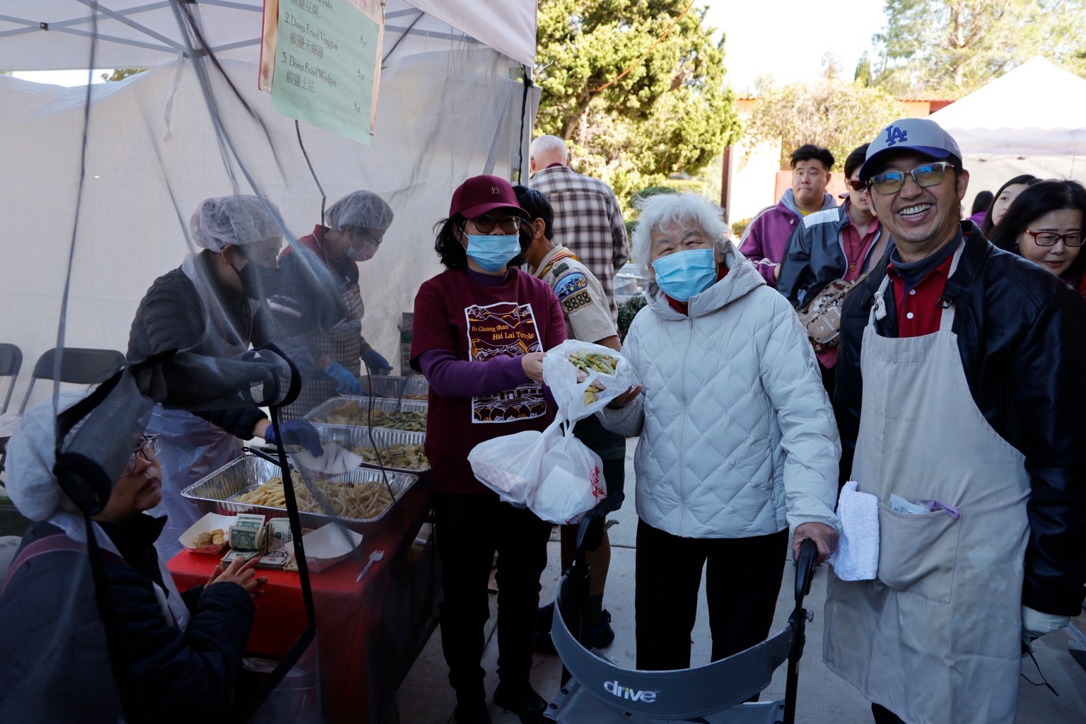 哈崗分會負責炸物，相當受歡迎。