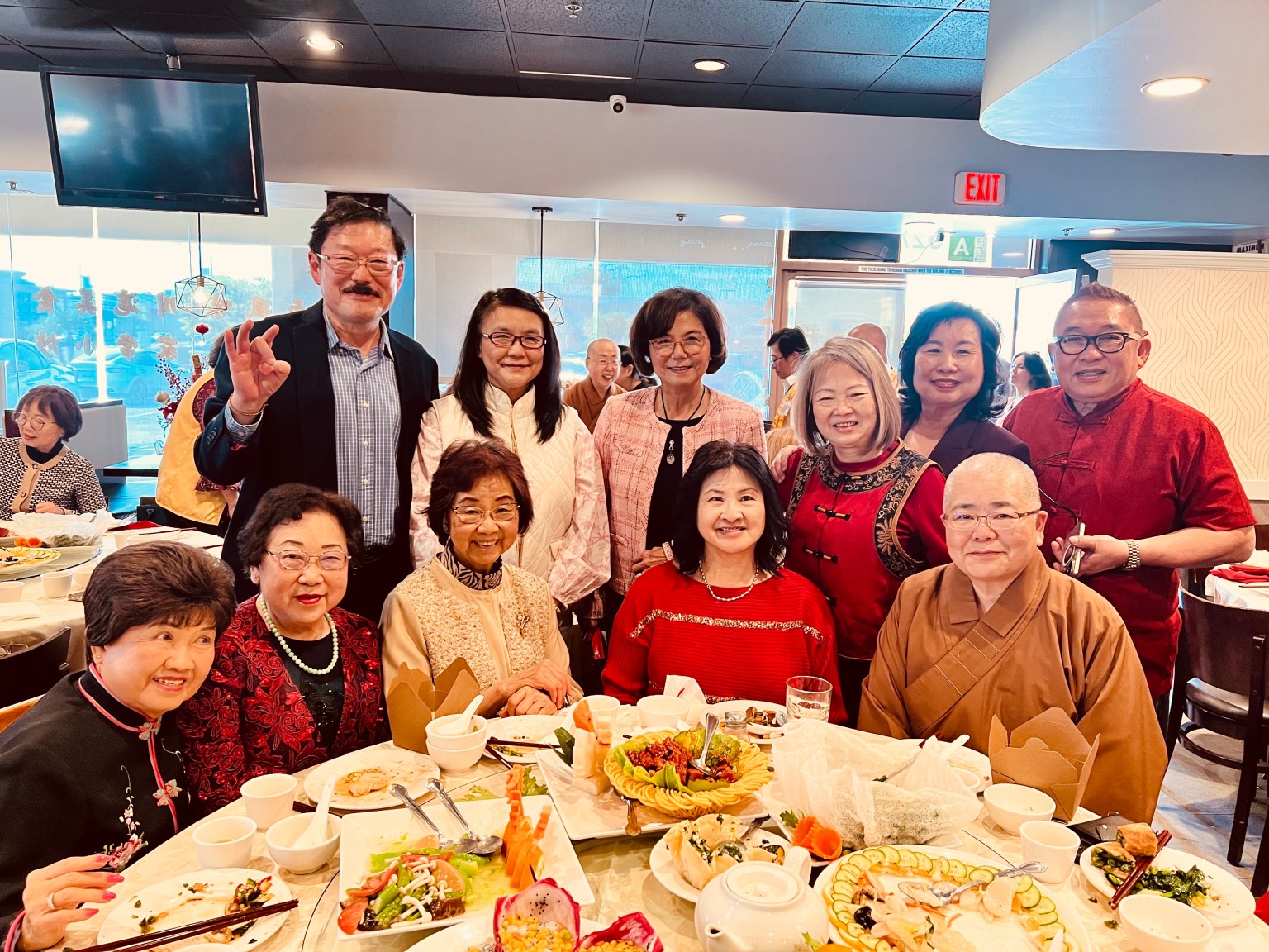 覺仲法師與佛光人合影