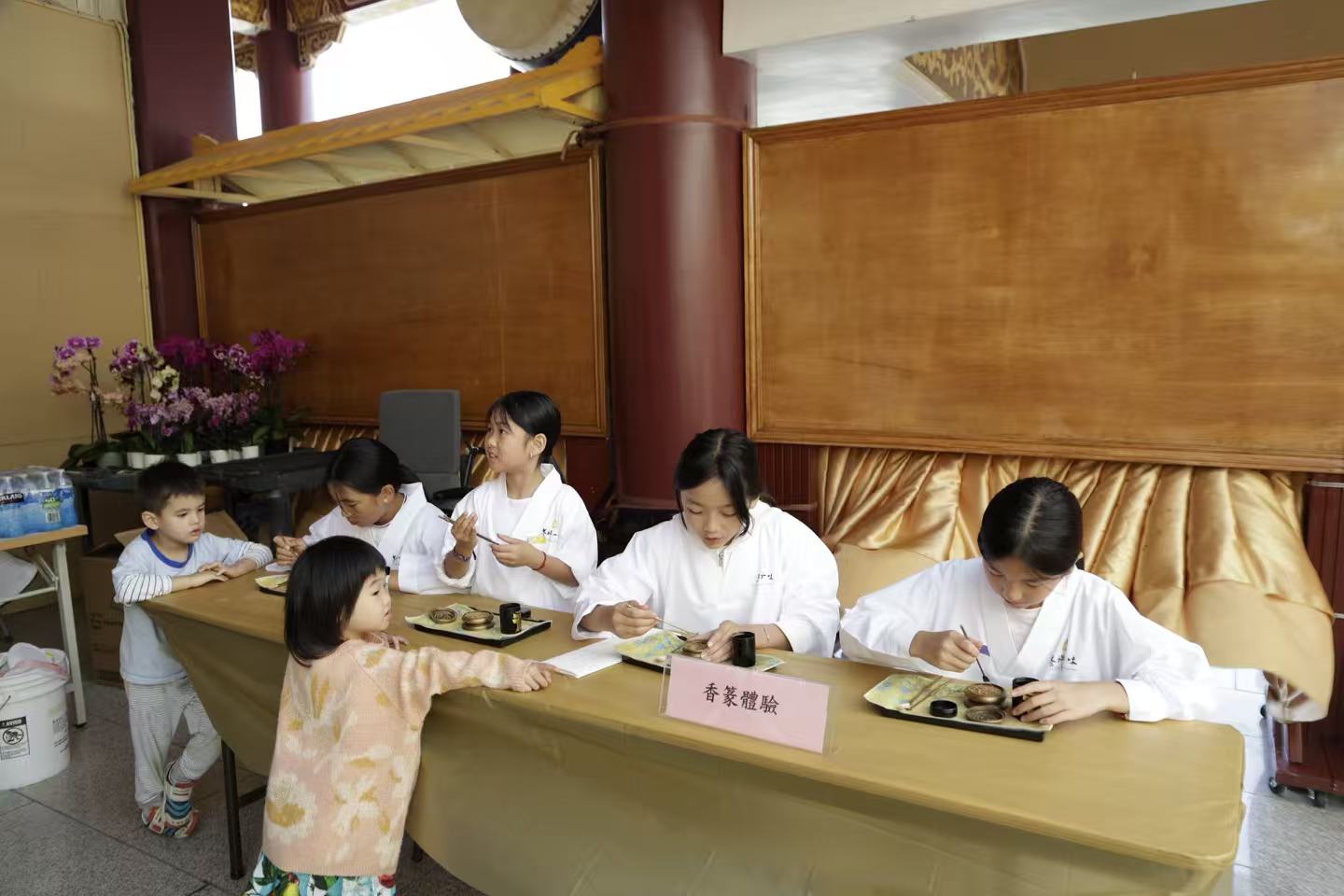 小茶師們體驗香篆之美