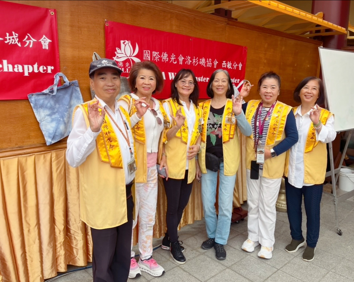 與會大眾歡喜相聚，合影留念。