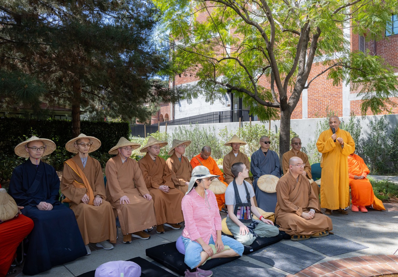 Venerable Zhaochu, Abbot of Bodhi Temple, shares Dharma reflections with participants.